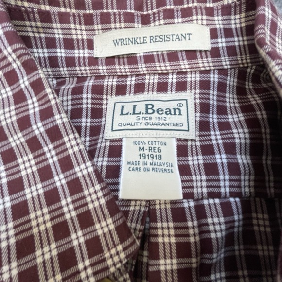 LL Bean Regular‎ Burgundy Tartan Plaid Button Up Wrinkle Resistant Shirt Mens M - Picture 1 of 8